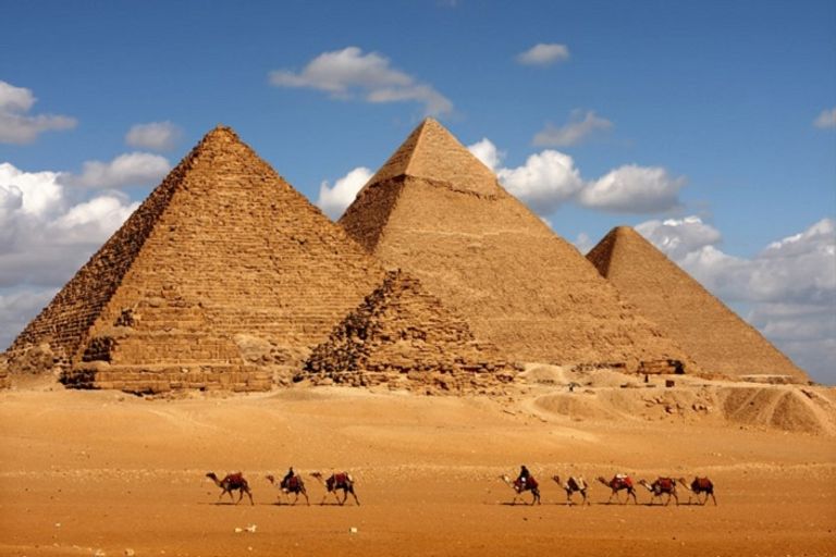 Cairo Highlights & Giza Pyramids Day Tour